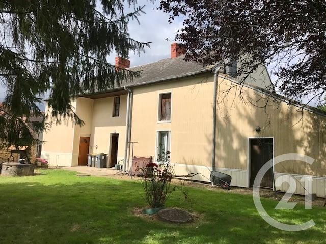 Maison à vendre - 7 pièces - 186,86 m2 - La Chapelle Hugon - 18 - CENTRE